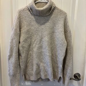 Women’s sweater